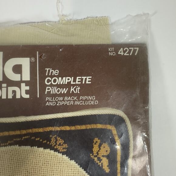 Vtg Bucilla Needlepoint Pillow Kit 4277 "Oriental Blossoms" Opened Package - Picture 5 of 11